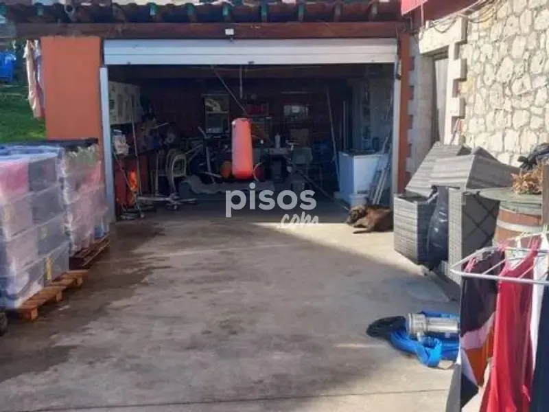 Garage - Maison 4 chambres à ES