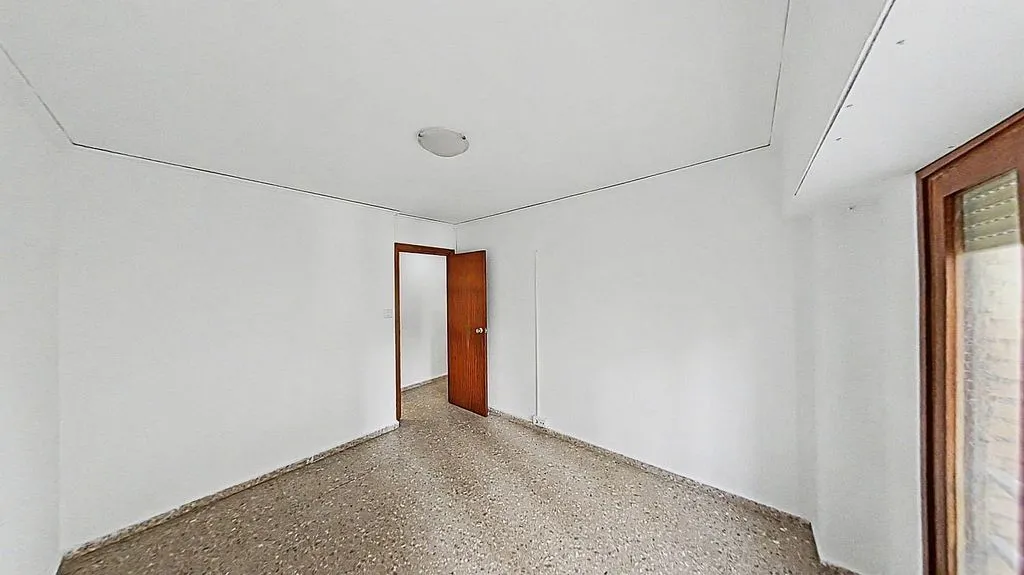 Pièces - Apartment with Balcony in Playa de Gandia