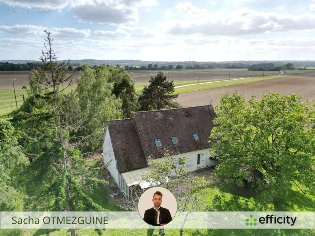 Vue aérienne - Pavillon avec Grand Terrain Arboré à Yzeure-sur-Creuse