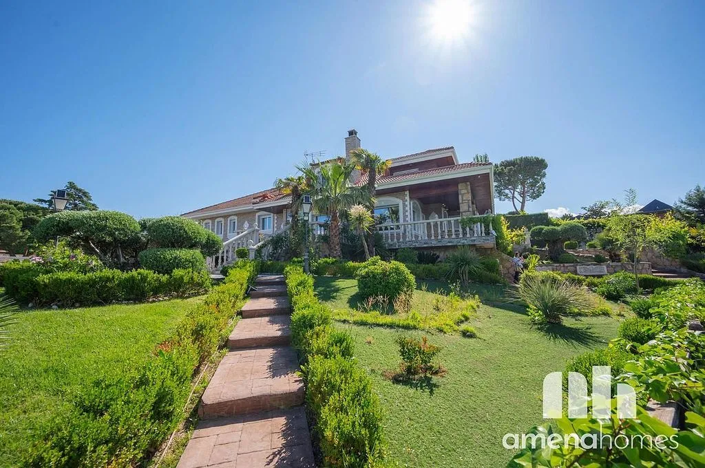 Jardin - Chalet with Pool and Terrace in Santo Domingo
