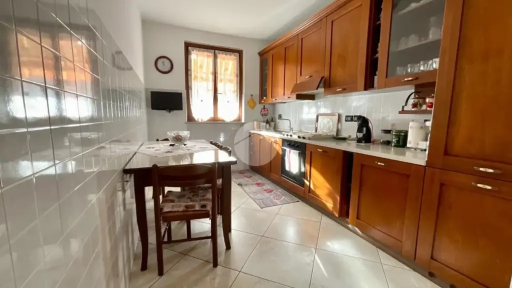 Cuisine - Apartment with Private Garden in Leini