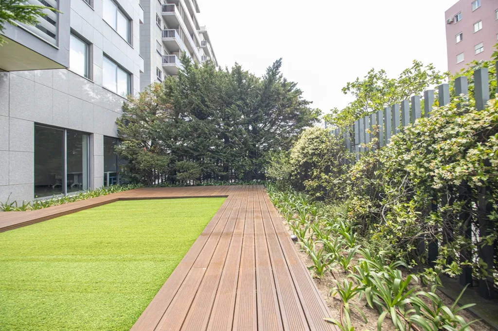 Jardin - 4 Bedroom Apartment with Pool in Alvalade, Lisbon