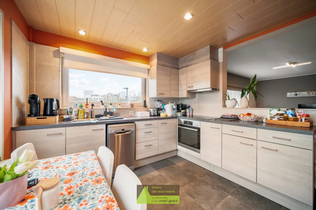 Cuisine - Appartement avec Garage Optionnel à Mariakerke, Oostende