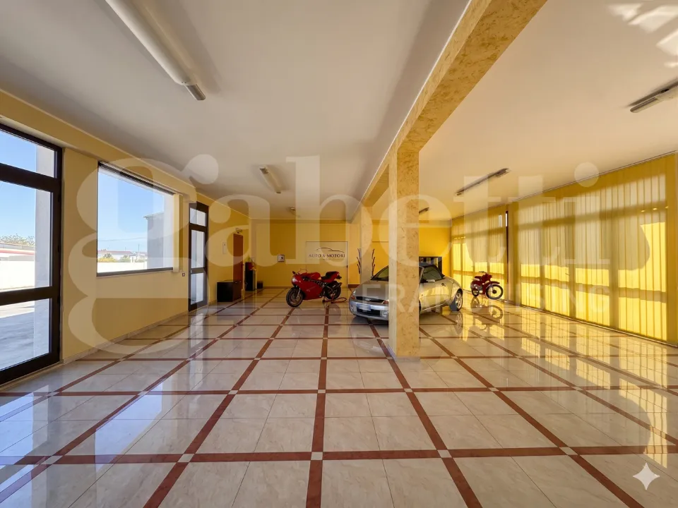 Garage - Commercial Complex with Sea View in Pachino