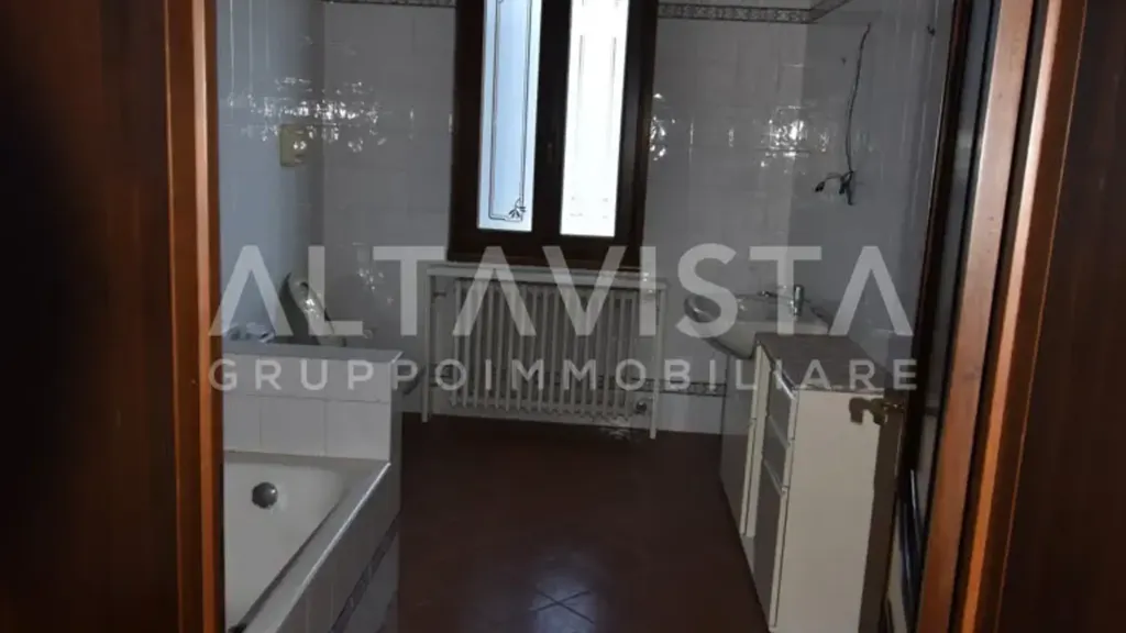 Vannitoad - Villa with Pool in Montichiari Centre