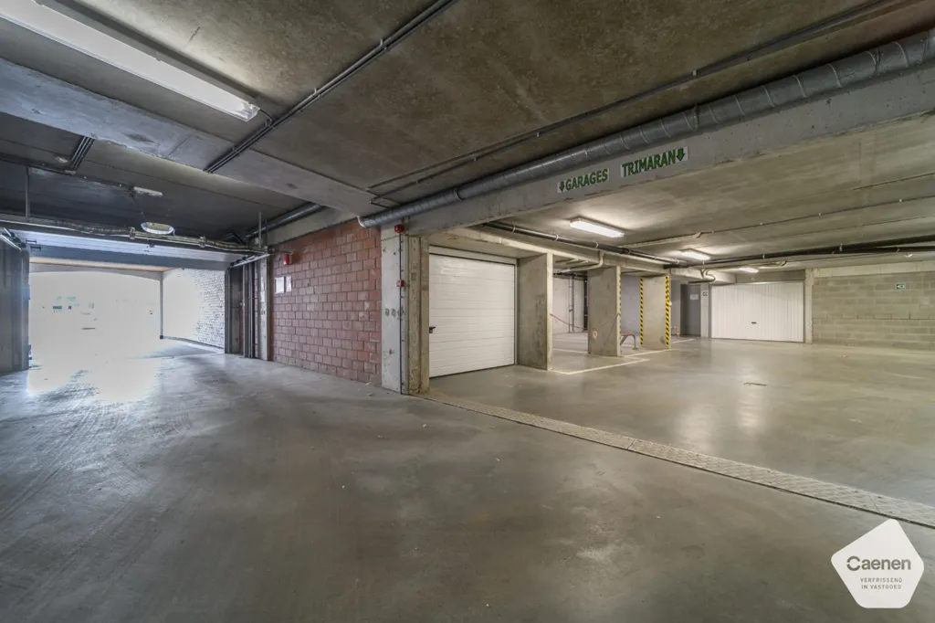 Garage - Studio with Sea View in Central Location