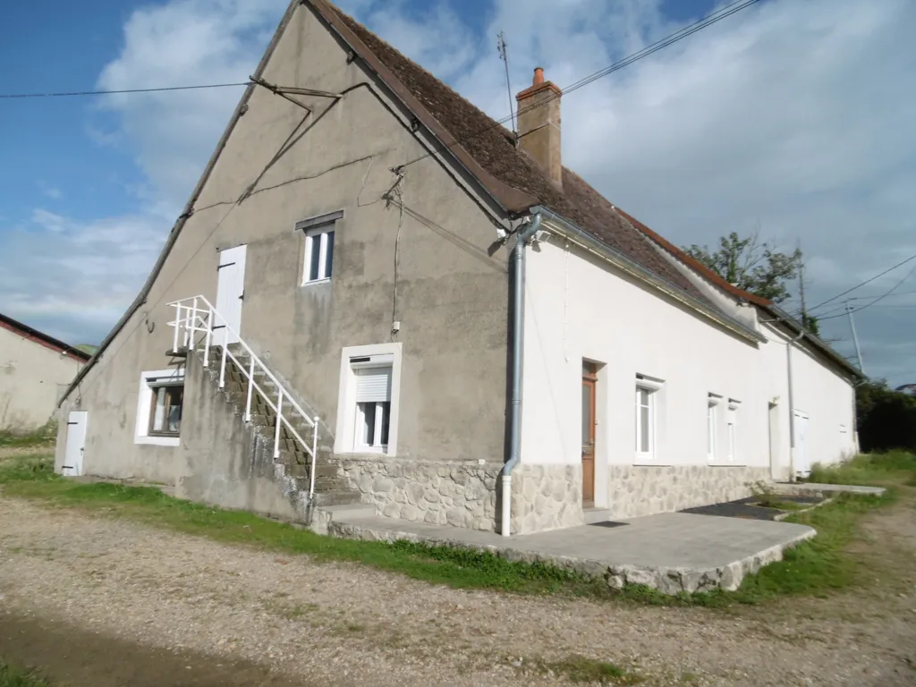 Välivaade - Country House with Barn in Brionnais
