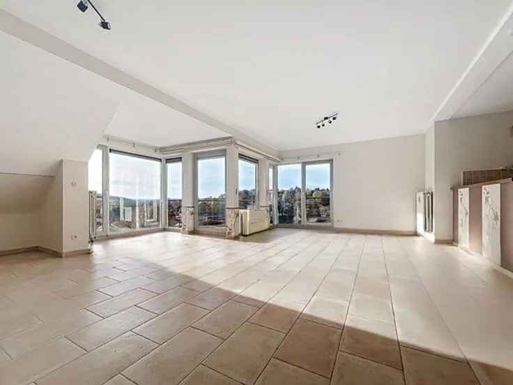 Elutuba - Flat with Terrace in Urban Area