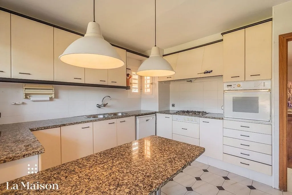 Kitchen - Luxury House with Pool in Arenys de Munt