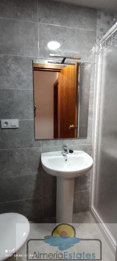 3 magamistoaga korter asukohas Almería