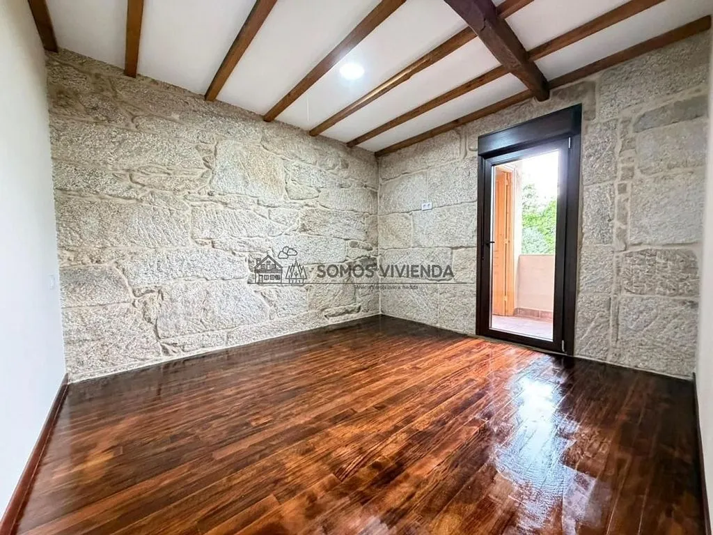 Pièces - Reformed Stone Chalet with Garden in Punxín