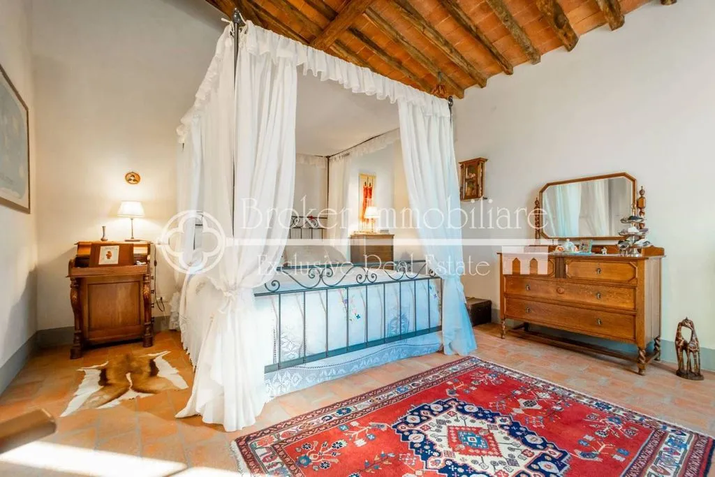 Bedrooms - Rustic Villa with Olive Grove in Massarosa