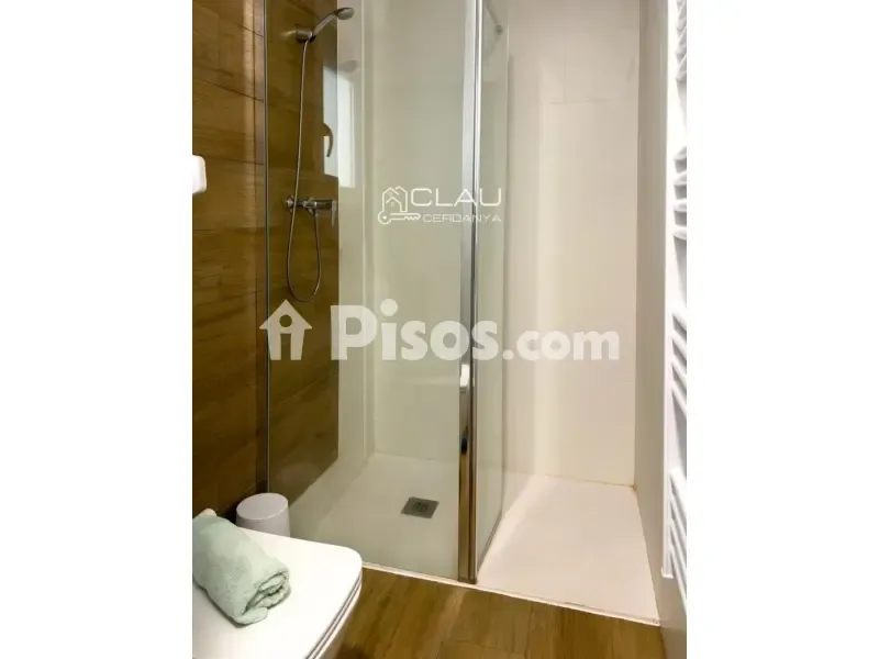 Salles de bain - Adosado with Terrace in Saillagouse