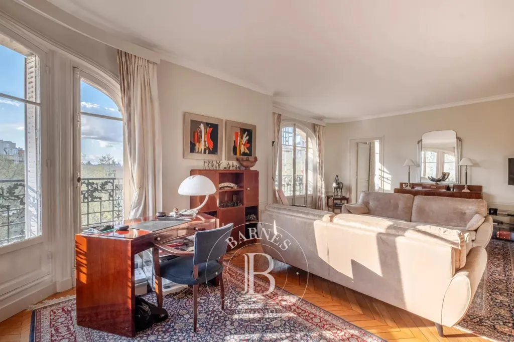 Appartement 4 pièces à Paris 7ème
