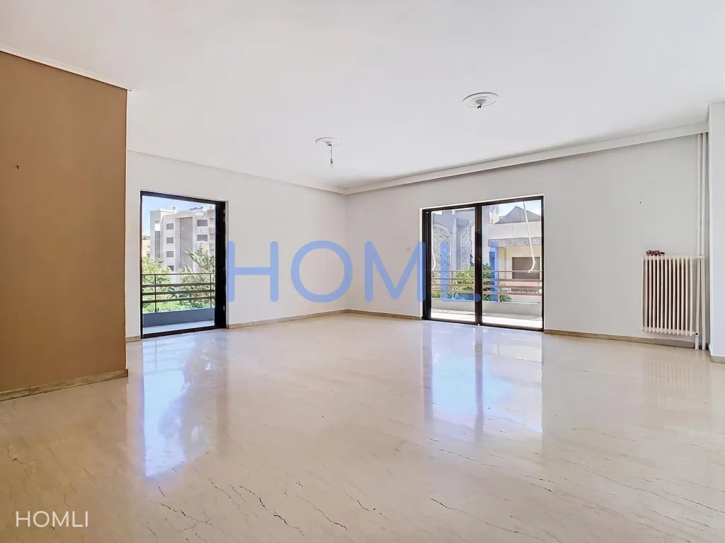 Elutuba - Corner Apartment with Garden in Elliniko