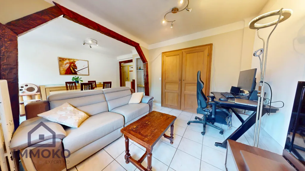 Living Room - T3 Apartment with Balcony in Montbéliard