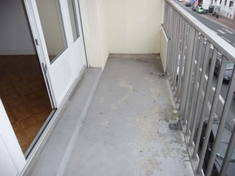 Balcon - Appartement 2 Pièces avec Balcon à Caen