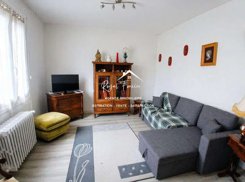 Soggiorno - House with Garden View in Ligueil