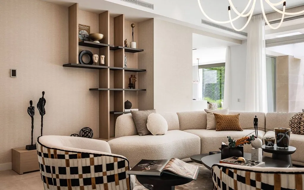 Elutuba - Contemporary Villa with Sea View in Estepona