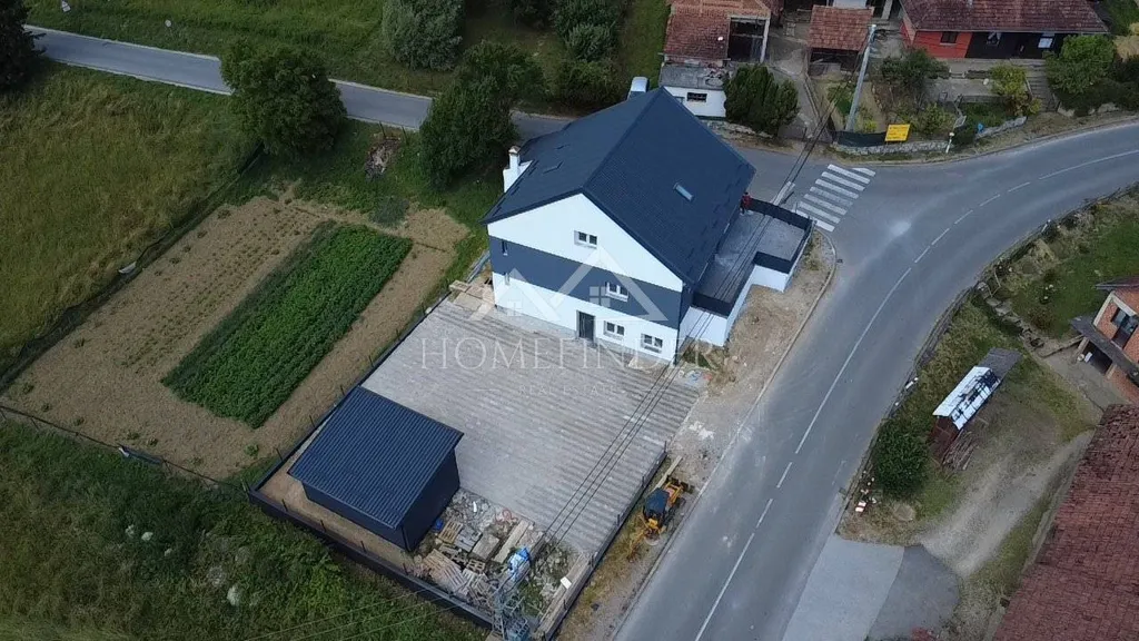 Õhuvaade - Spacious Apartment with Parking in Mala Erpenja