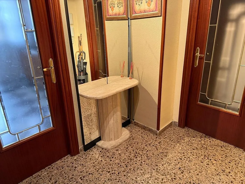 hallway_entrance