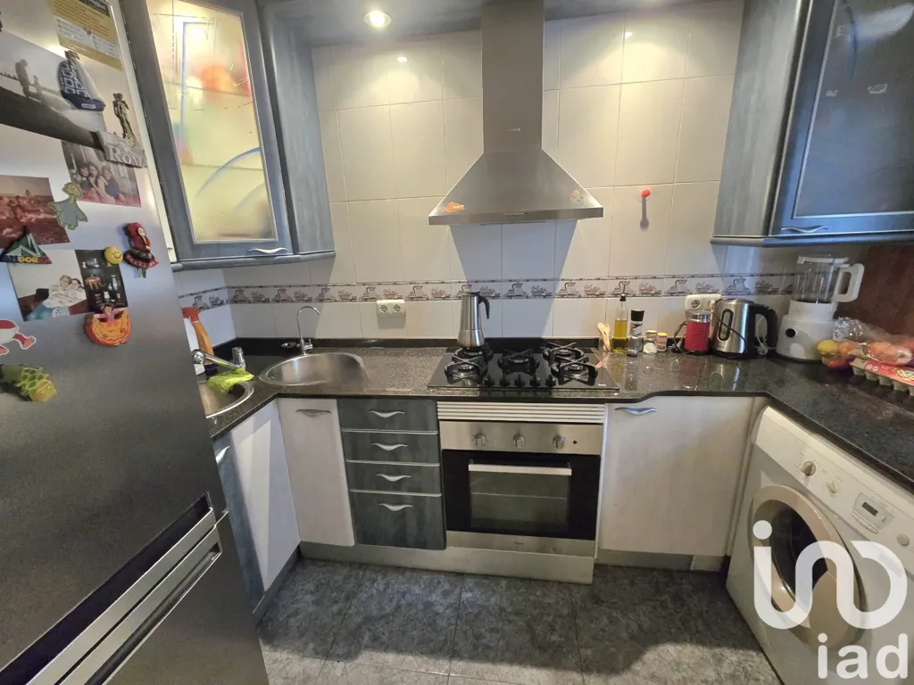 Cuisine - Apartment with Balcony in Ripollet