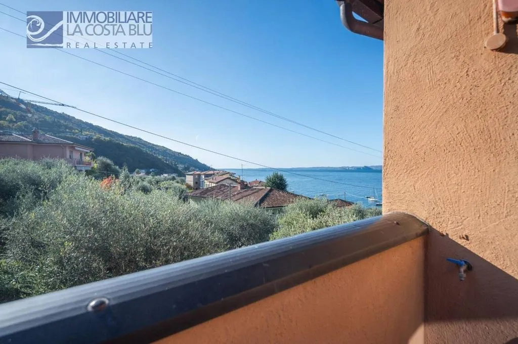 Balcone - Luxury Apartment with Pool in Torri del Benaco