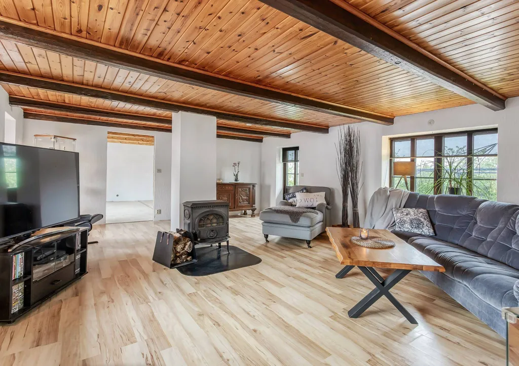 Séjour - Farm with Workshop and Land in Sjöbo, Skåne