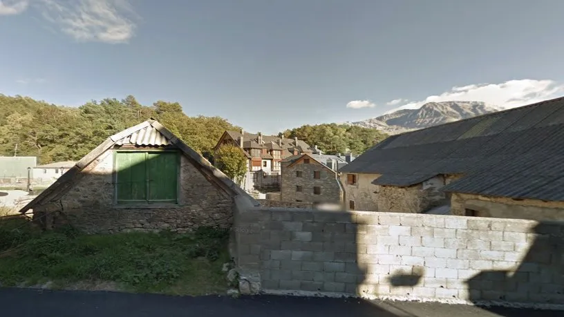 Esterno - Garage with Parking in Sallent de Gállego
