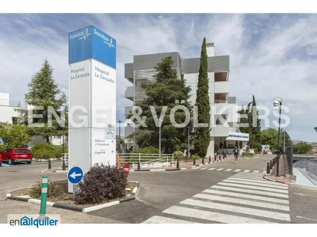 Furnished Flat with Pool in Moncloa-Aravaca