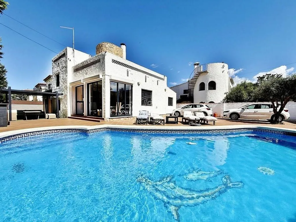 pool_area