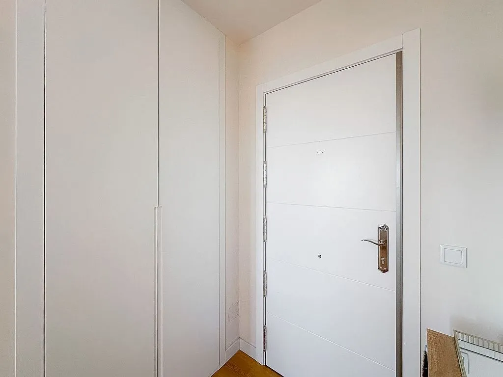 Toad - Modernised 1-Bed Flat with Garage in La Paz