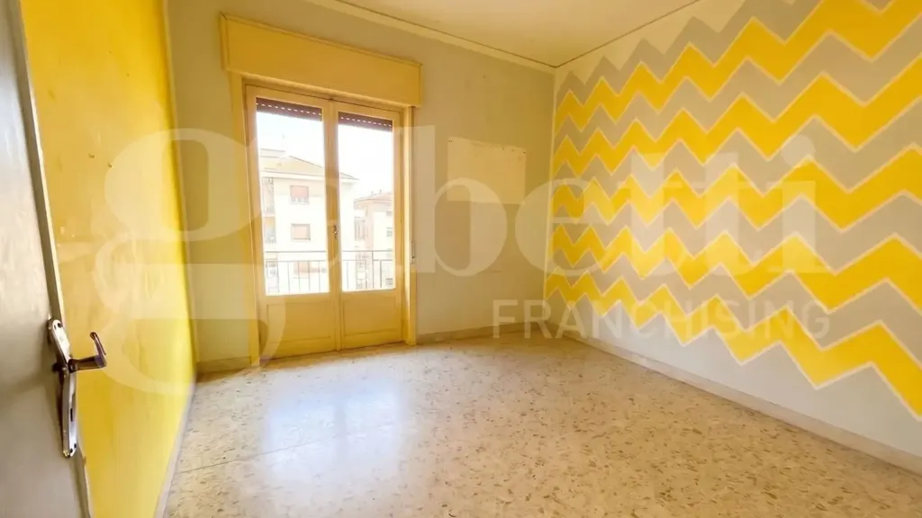 Pièces - Bright Apartment with Balcony in Messina