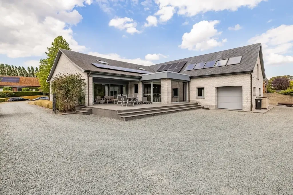 Extérieur - Villa Énergétique avec Paddock à Bellenbos