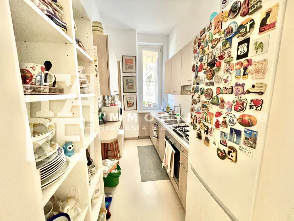 Köök - Renovated Apartment with Private Courtyard in Parioli