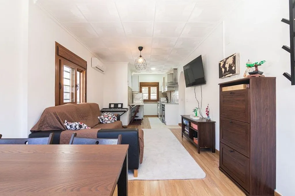 Elutuba - Reformed Chalet with Garden in San Fulgencio