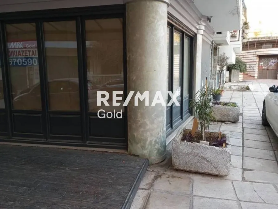 Rooms - Corner Shop with Balcony in Stavroupoli