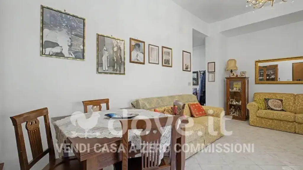 Séjour - Ground Floor Apartment with Garden in Pescara