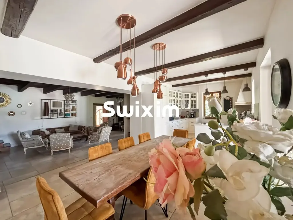 Söögituba - Characterful Mas with Paddock and Pool in Sauzet