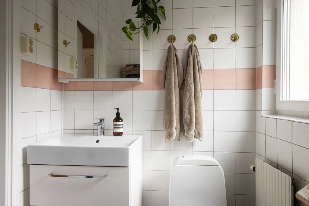 Vannitoad - Charming 2-Bedroom with Balcony in Årsta