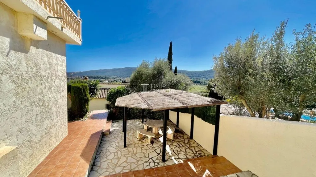 Terrasse - Luxury Villa with Mountain Views in Jalón