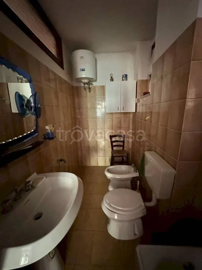 Vannitoad - Apartment with Mountain View in Frassino