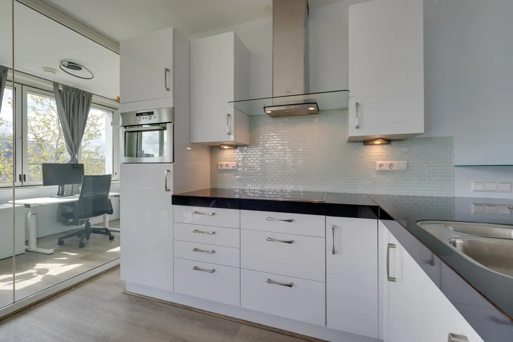 Cuisine - Modern Apartment with Loggia in Amsterdam