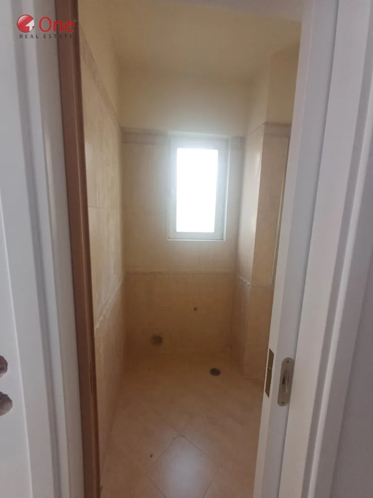 Vannitoad - Apartment with Fireplace in Marousi, Athens