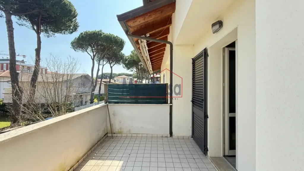 Rõdu - Luxury Flat with Private Garden in Cervia