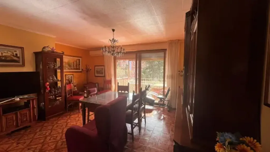 Dining Room - Apartment with Balcony in Rome 70