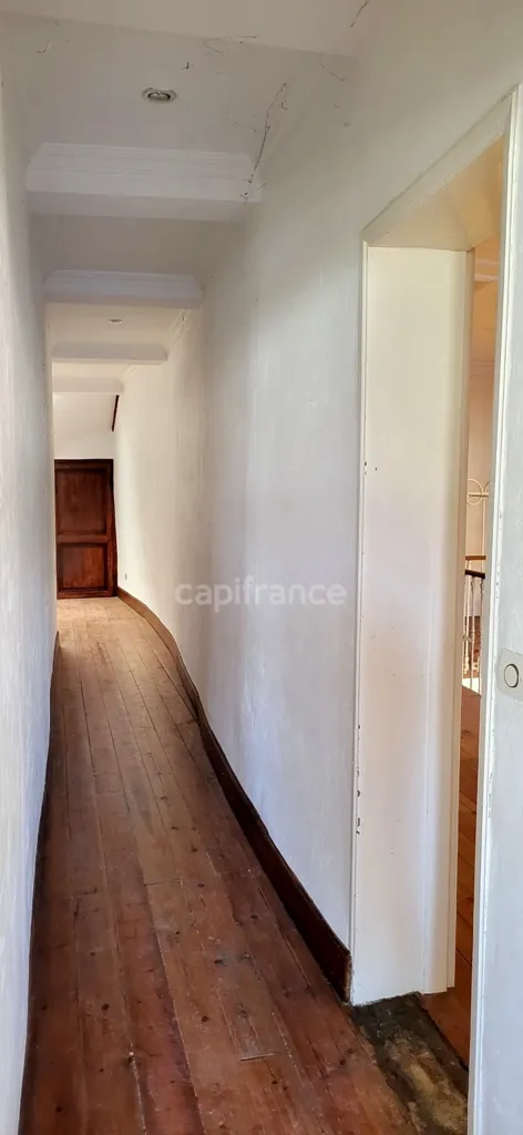 hallway_entrance