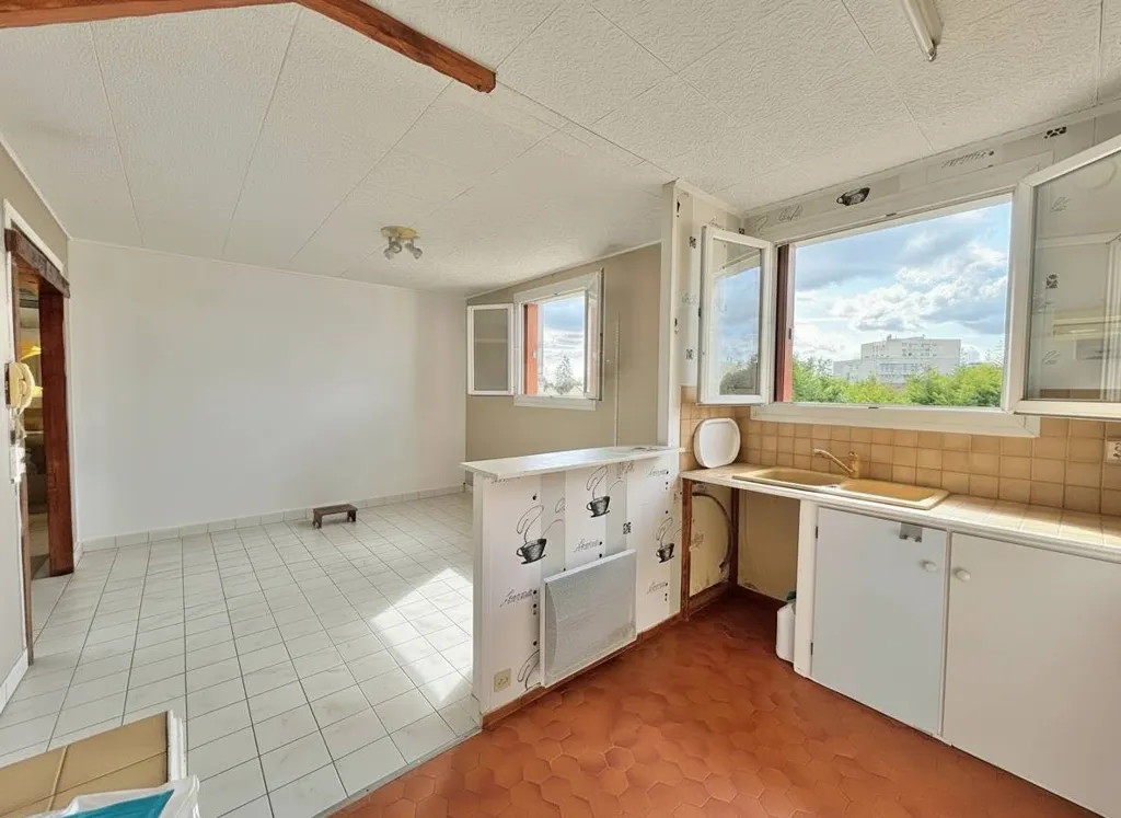 Cucina - 2-Bedroom Apartment with RER E Access in Pontault-Combault