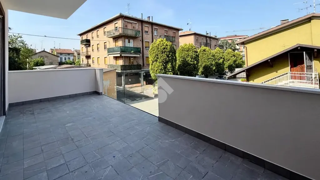 Rõdu - Newly Built Apartment with Balcony in Novellara