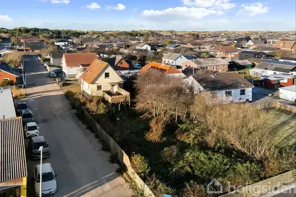 Õhuvaade - Demolition Plot with Building Potential in Hvide Sande